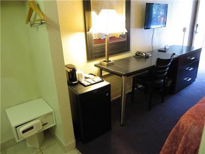 Travelodge By Wyndham Orlando At Heart Of International Drive Motel