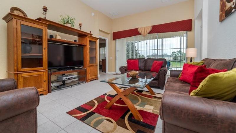 5 Bedroom 5 Bath Pool Home In Windsor Hills Resort Holiday home
