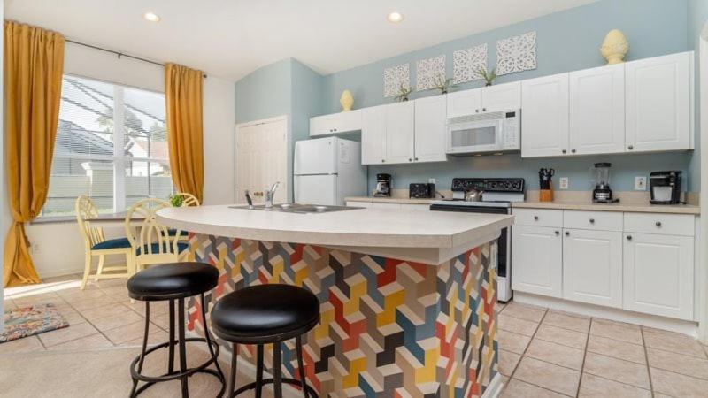 4 Bedroom In The Gated Windsor Palms Just Minutes To Holiday home