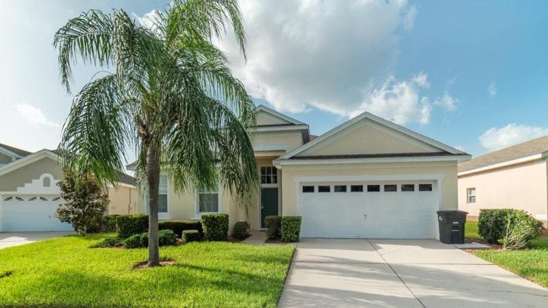 4 Bedroom In The Gated Windsor Palms Just Minutes To *