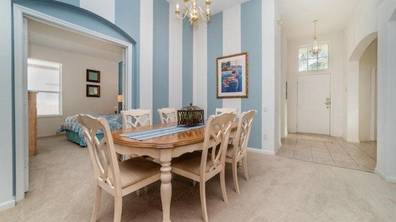 Holiday home 4 Bedroom In The Gated Windsor Palms Just Minutes To Orlando