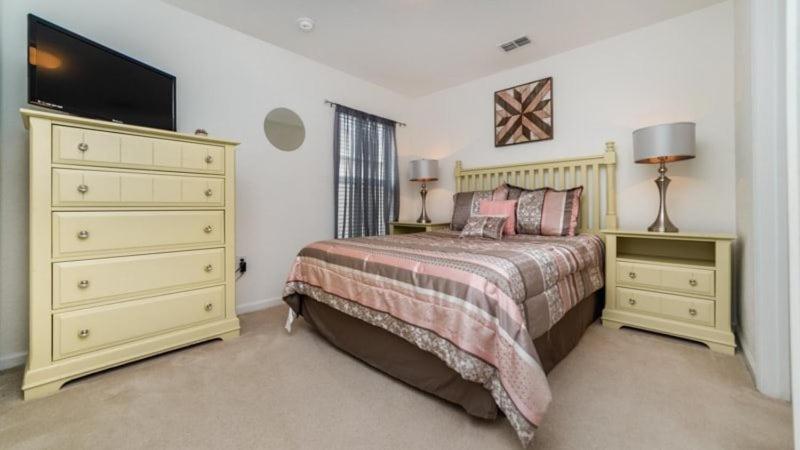 5 Bedroom 5 Bath Pool Home In Windsor Hills Resort Holiday home