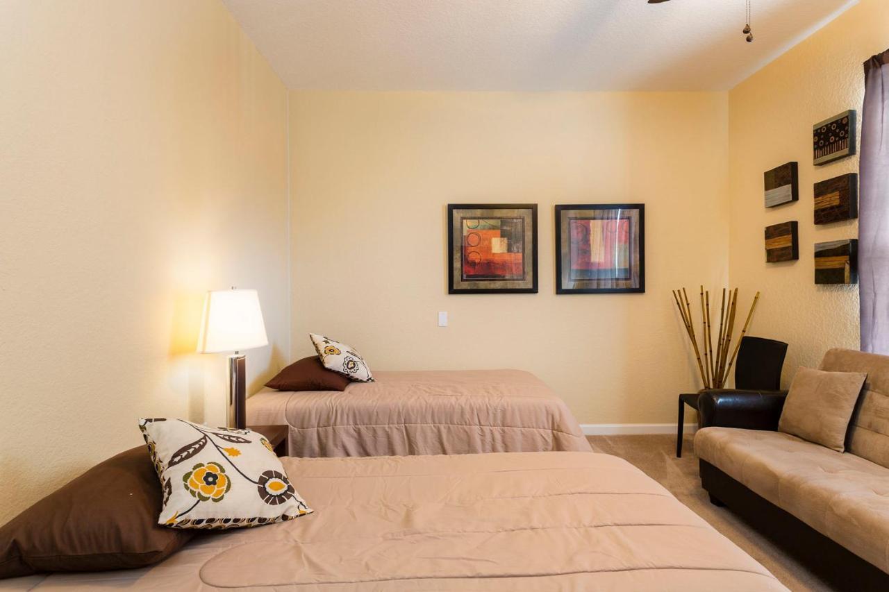 3br 2bath Balcony 5min Conv Center 2087ft *