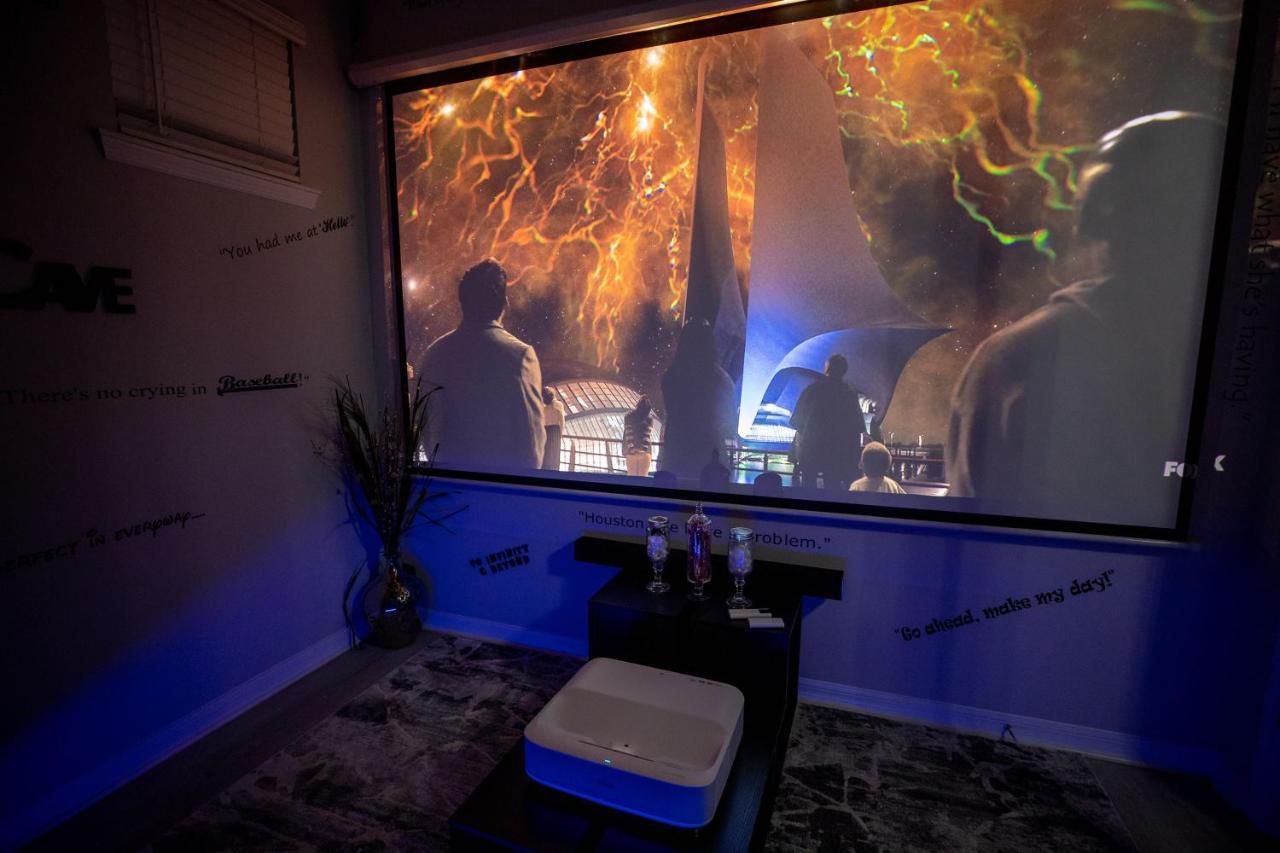 Newly Constructed Modern Pet Friendly Zen With Private Theater & Hot Tub!