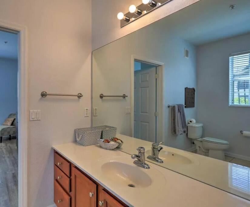 Seaworlddisneyuniversal 5 Beds 3 Bed2bath Apartment Orlando