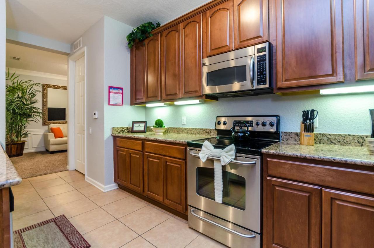 Apartment Spacious In Vista Cay Luxury Awaits *