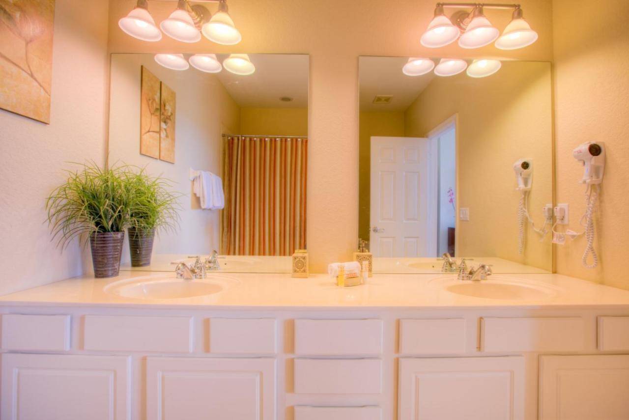 Gorgeous Townhome W Free Access Holiday home