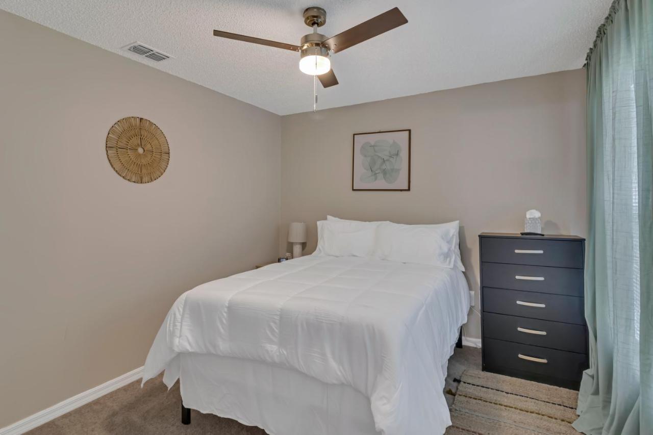 Themed House Free Heated Pool Close 5br 9bd