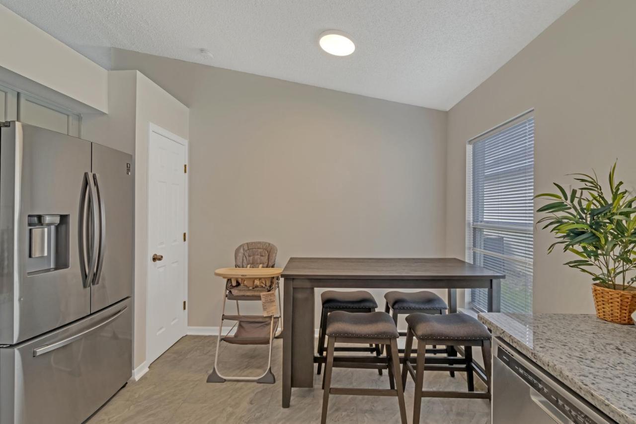 Themed House Free Heated Pool Close 5br 9bd * Orlando