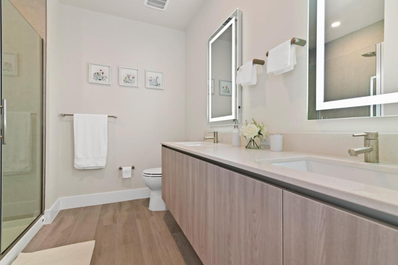 New Spacious & Tranquil Townhouse Near - 4br, 3fb, And Pool Holiday home