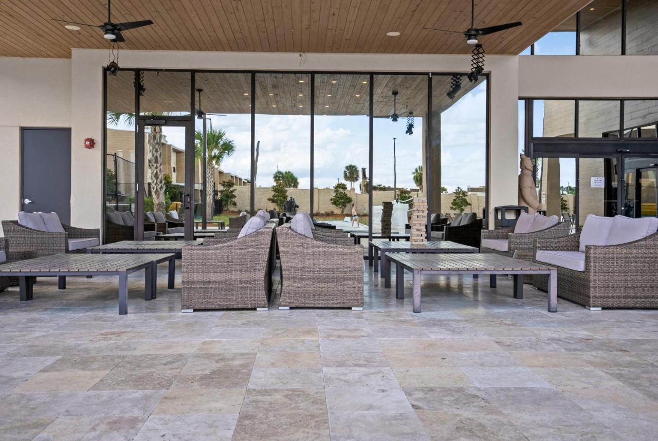 Beautiful Townhome Magic Village 1,5 Mile To Dis *