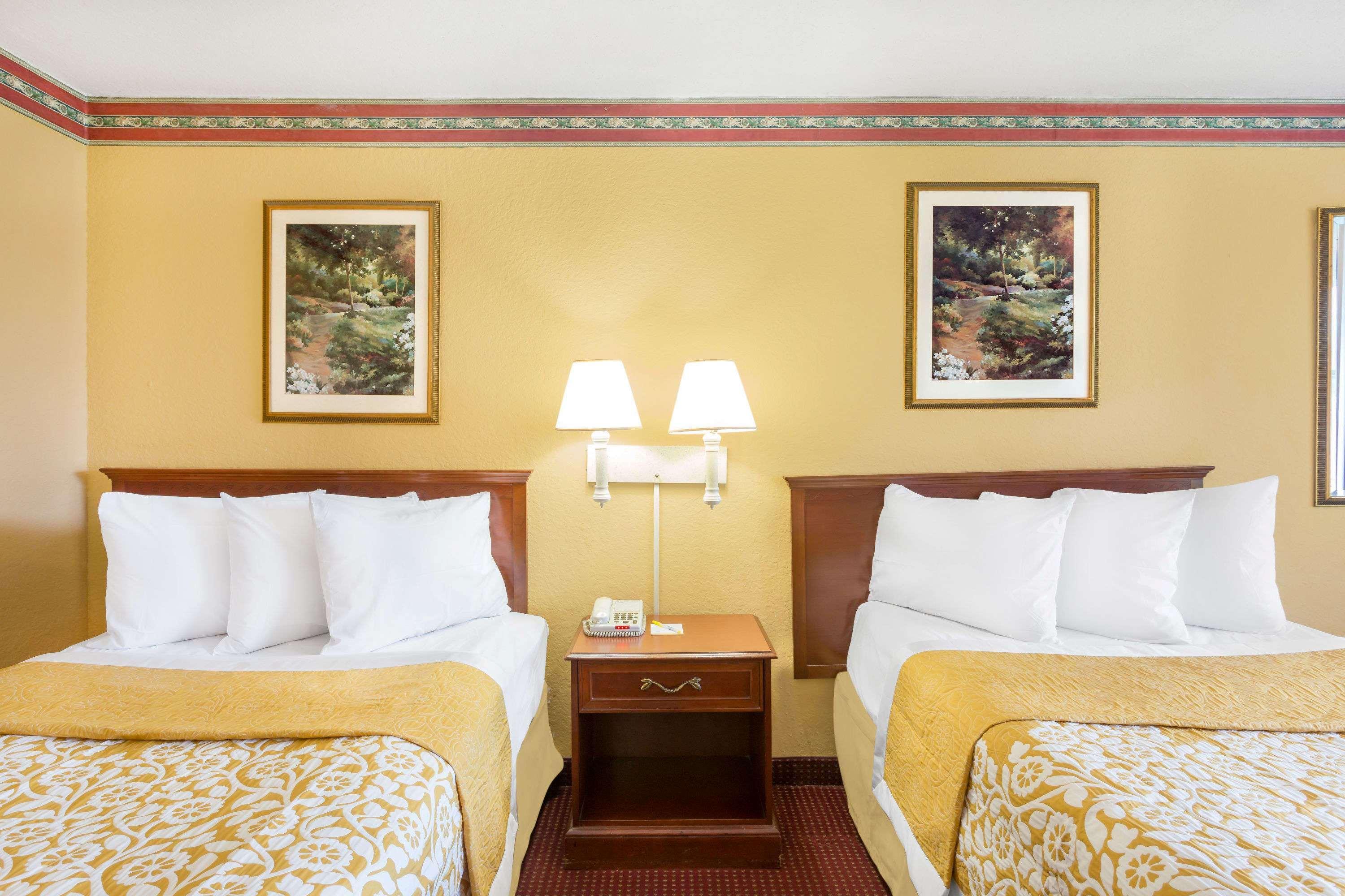 Howard Johnson By Wyndham Orlando-international Drive