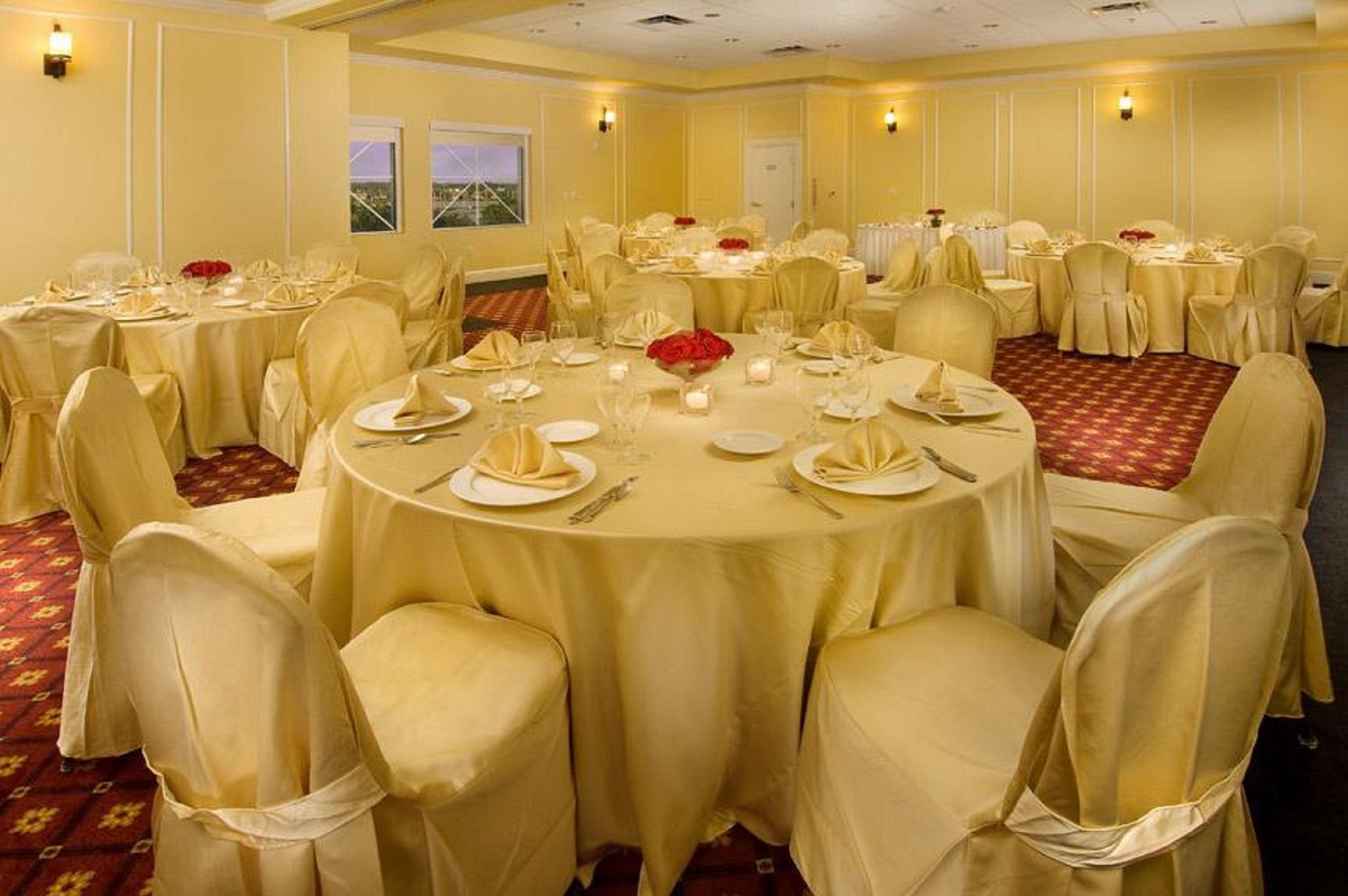 The Point & Universal Hotel 3*