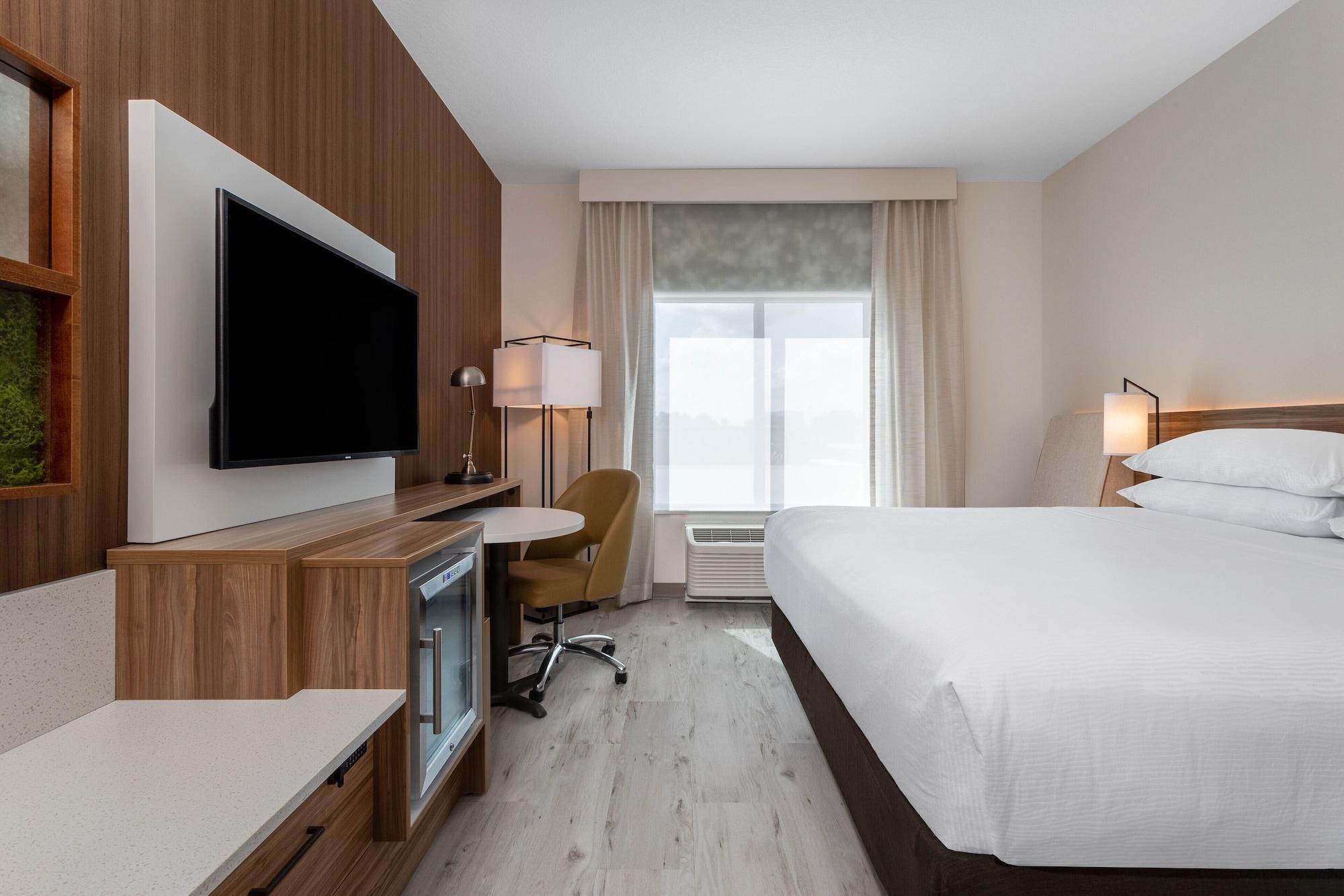 Wyndham Garden Universal / I Drive