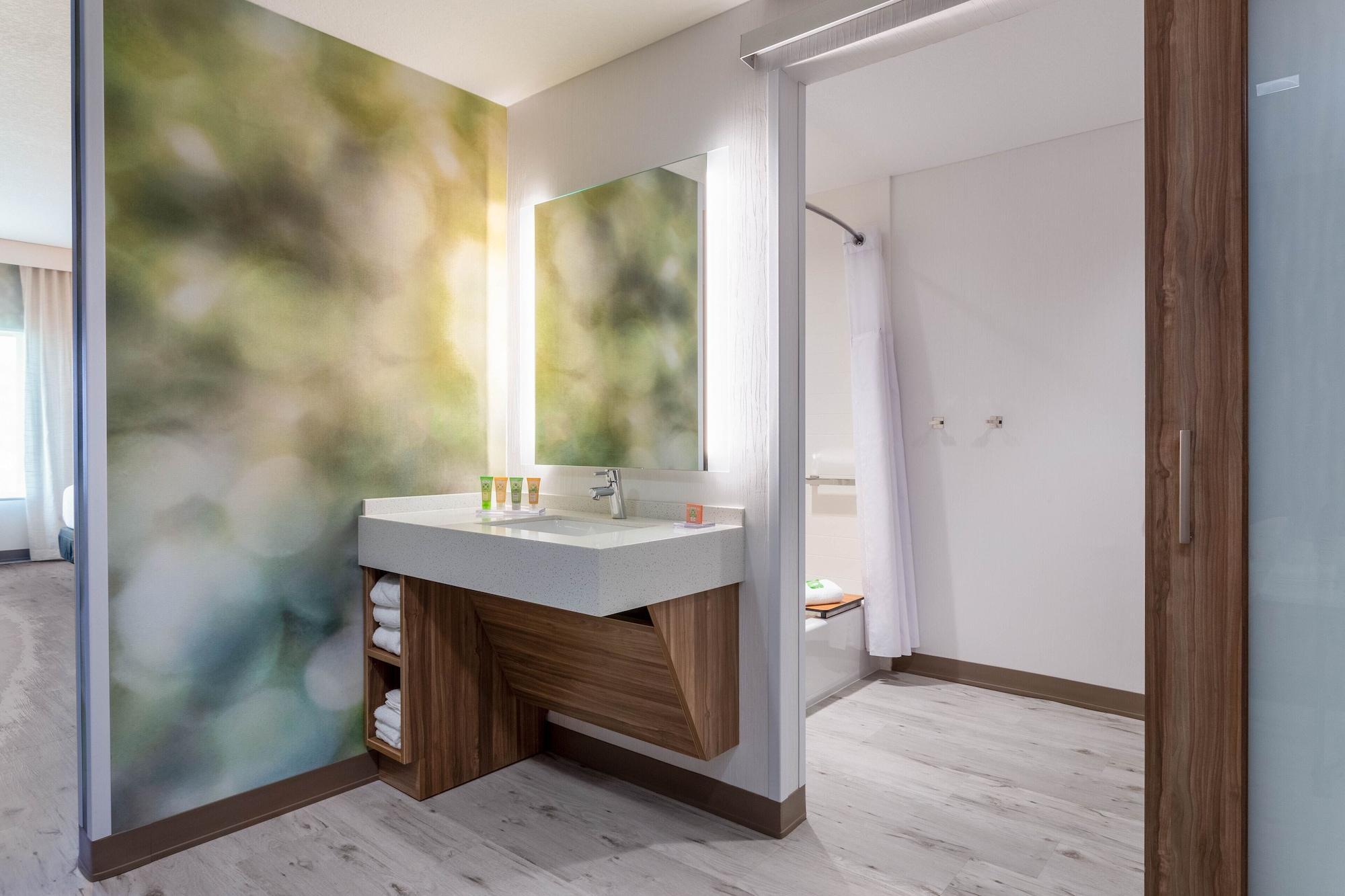 Wyndham Garden Universal / I Drive 3*