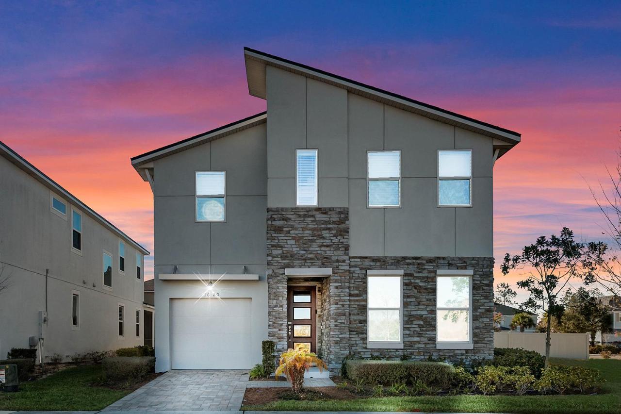 5 Bedrooms - 5,5 Bathrooms - Solara 1620 Hg *