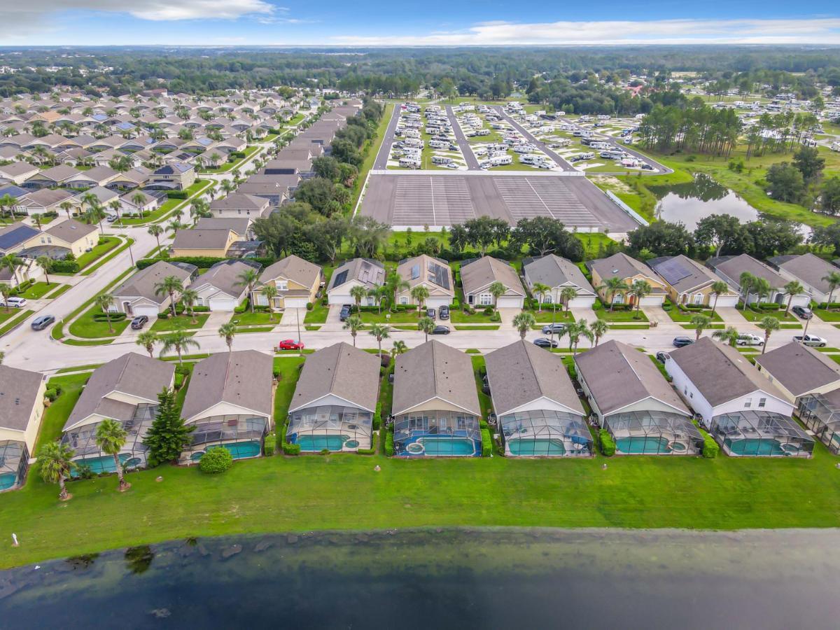 Glenbrook Lakefront Poolspa Vacation * Orlando