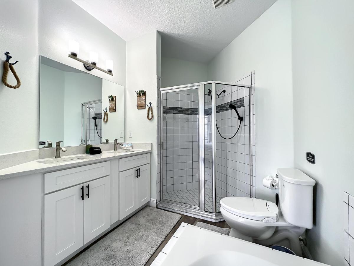 Glenbrook Lakefront Poolspa Vacation *