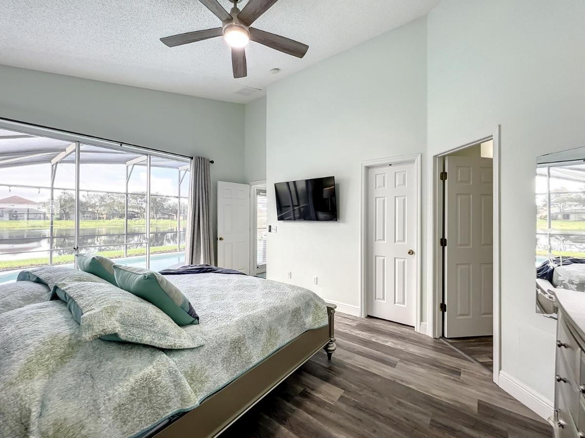 Glenbrook Lakefront Poolspa Vacation Orlando