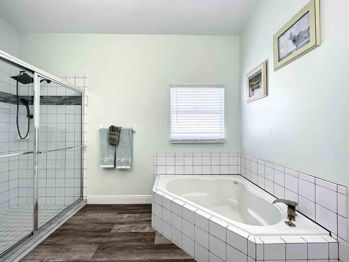 Holiday home Glenbrook Lakefront Poolspa Vacation