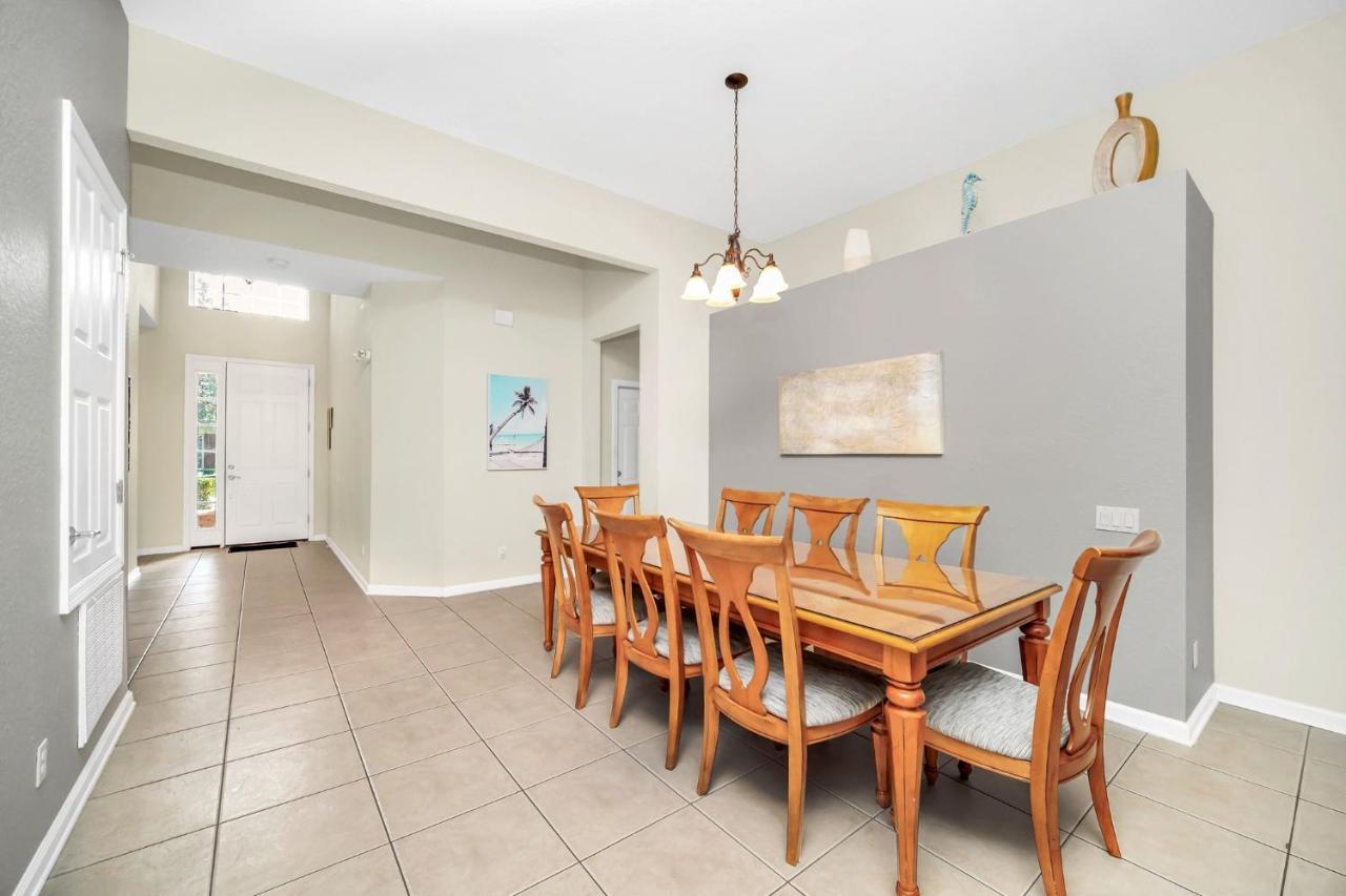Windsor Hills 7745