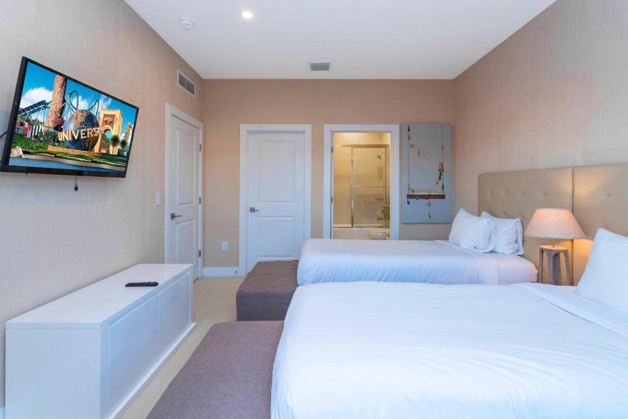 Stunning 4bd Close To @ Magic Village 7614 Holiday home