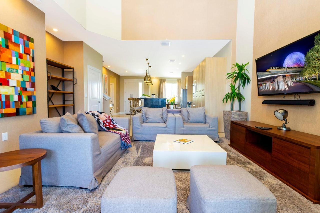 Stunning 4 Bd Close To @ Magic Village 3247 Orlando
