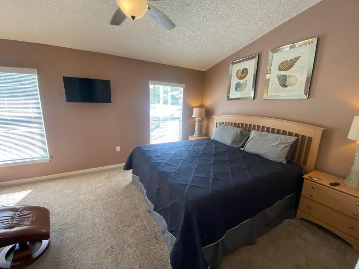 3 Bedroom With Poolside Cinema And Games Close To Theme Parks Sleeps 6 2 Holiday home *