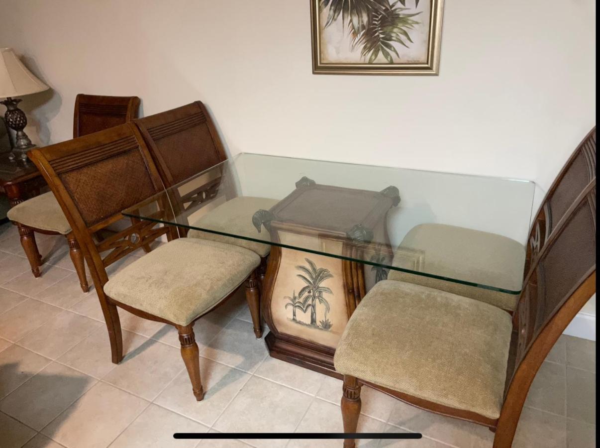 Apartment Disney 1 Mile , Blue Heron 1 Room 2 Bath,Amenities,6 Guests, Walk To Restaurants, No Fees At Check In Orlando