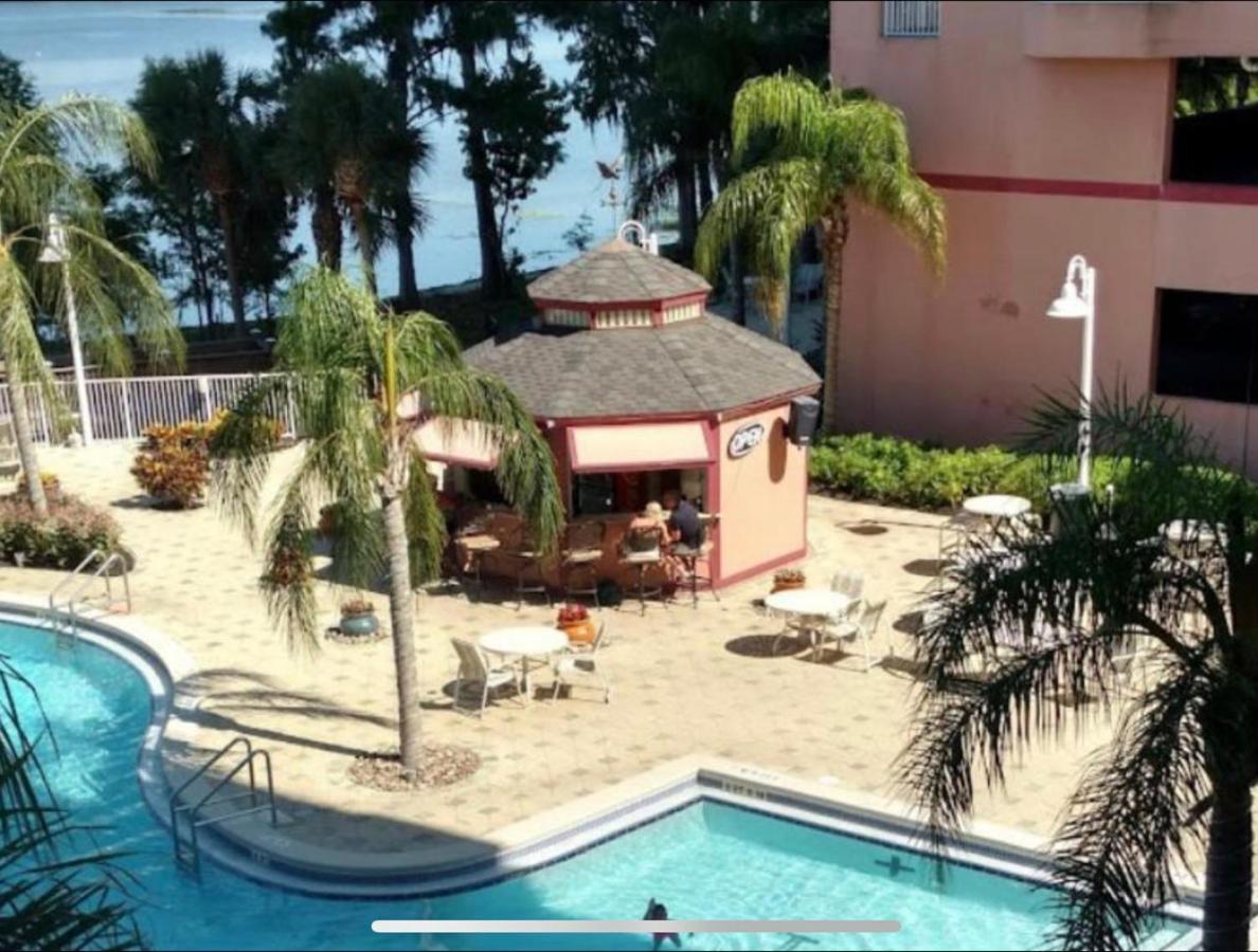 Apartment Disney 1 Mile , Blue Heron 1 Room 2 Bath,Amenities,6 Guests, Walk To Restaurants, No Fees At Check In Orlando