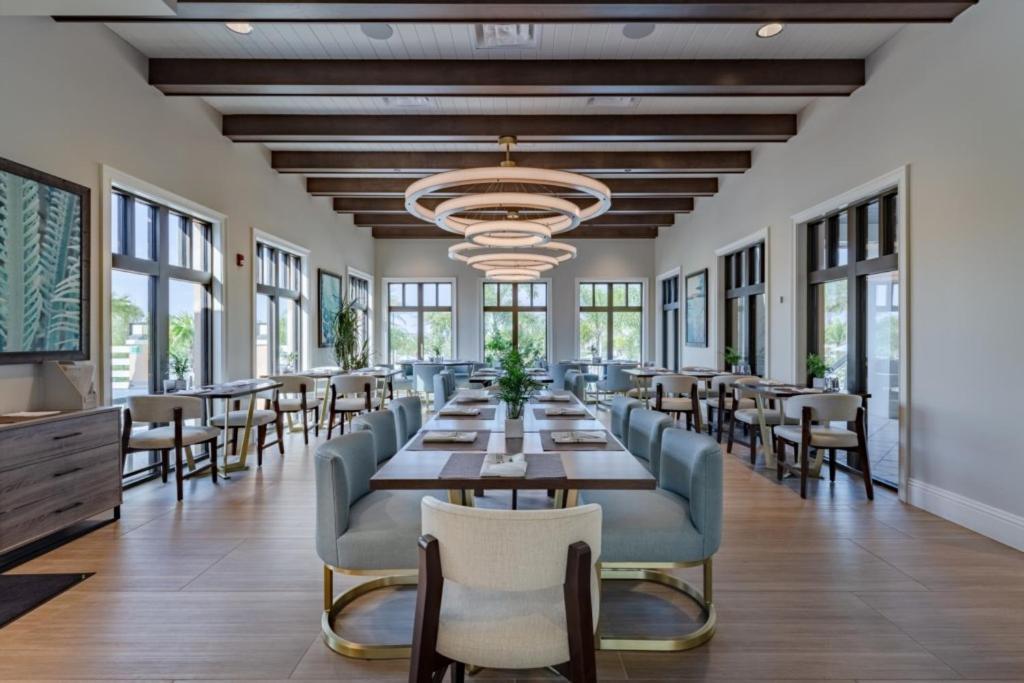 5 Bedrooms - 5,5 Bathrooms - Solara 1620 Hg Orlando