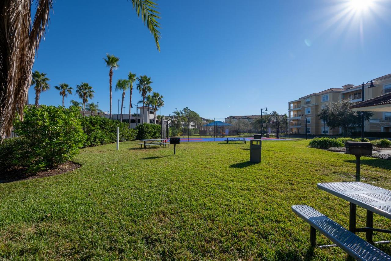 Stylish Vista Cay Lakeview Nirvana Near Theme Parks, And Walk To The Convention Center *