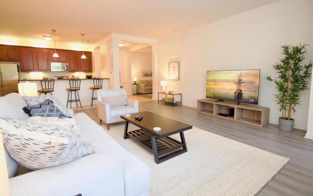 New! Vista Cay Luxury Mirage