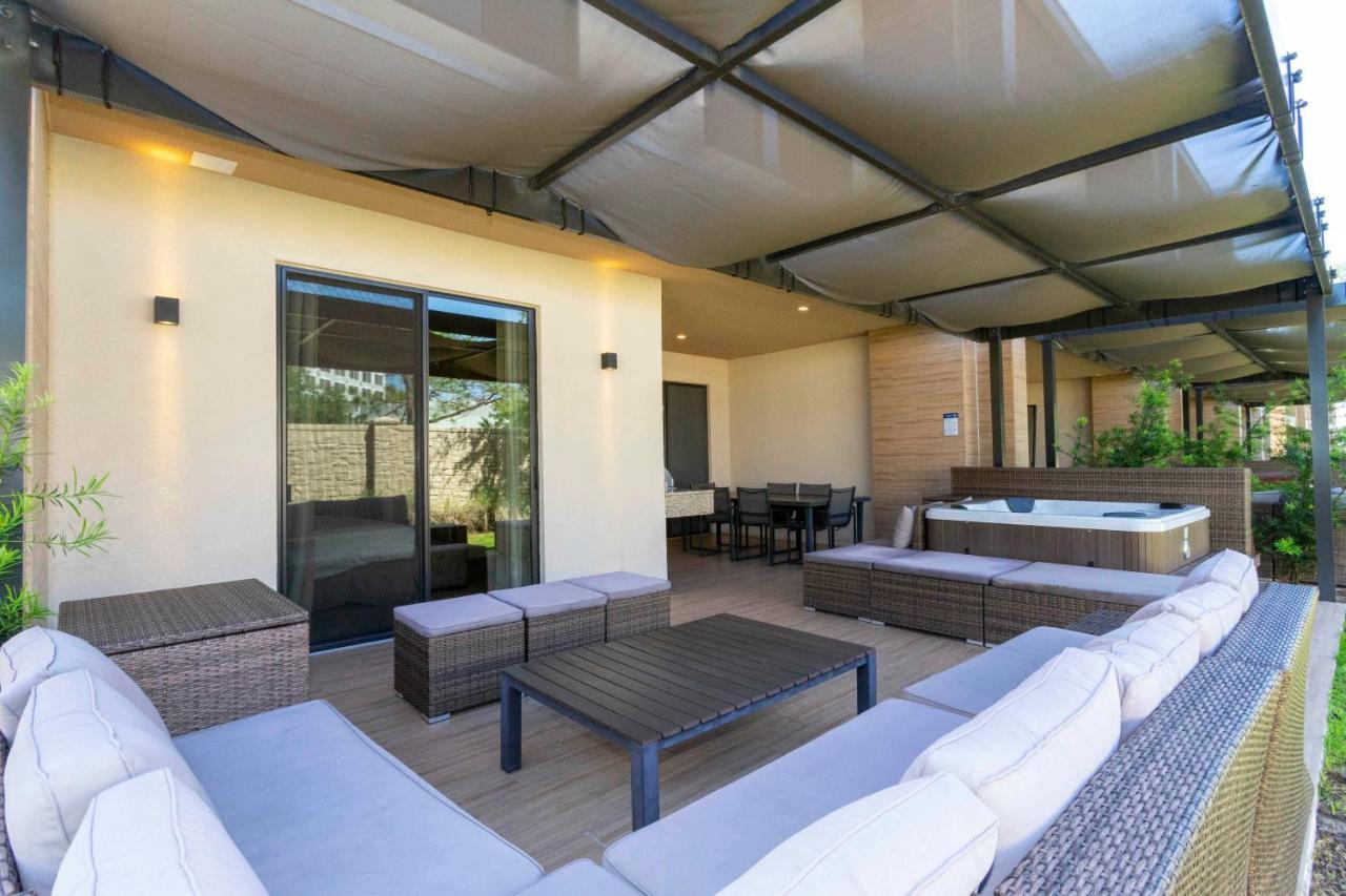 Magical 4suites W Jacuzzi Near 7497 Holiday home Orlando