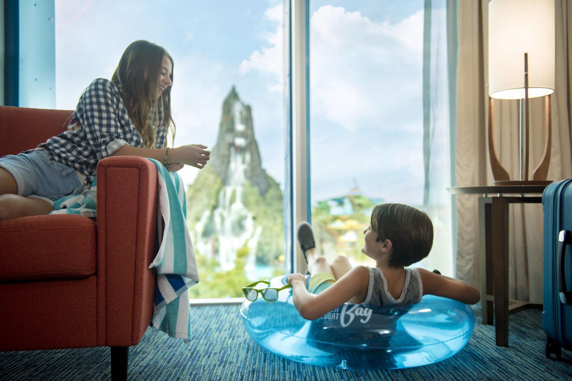 Universal's Bay 3*