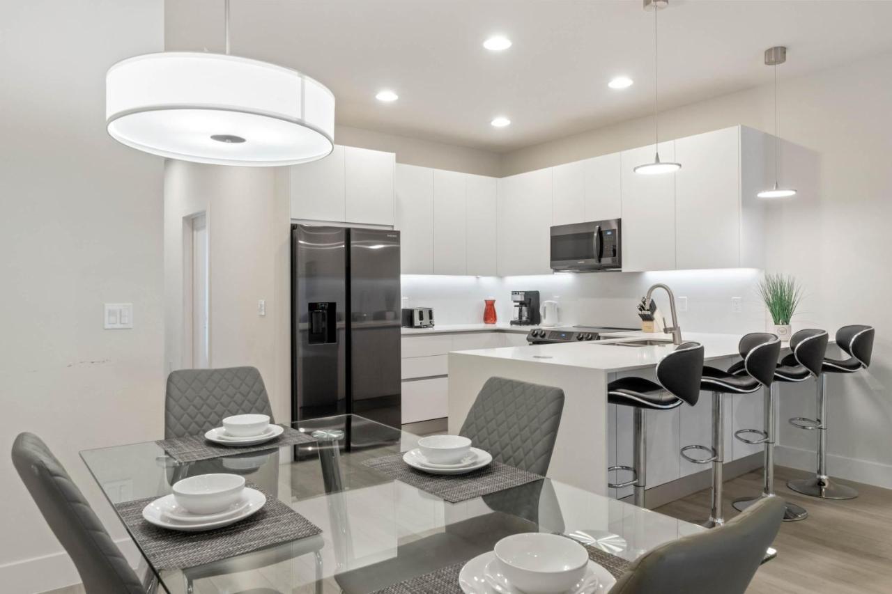 Apartment 3 Bedrooms Pool Hidden Forest Amenities *