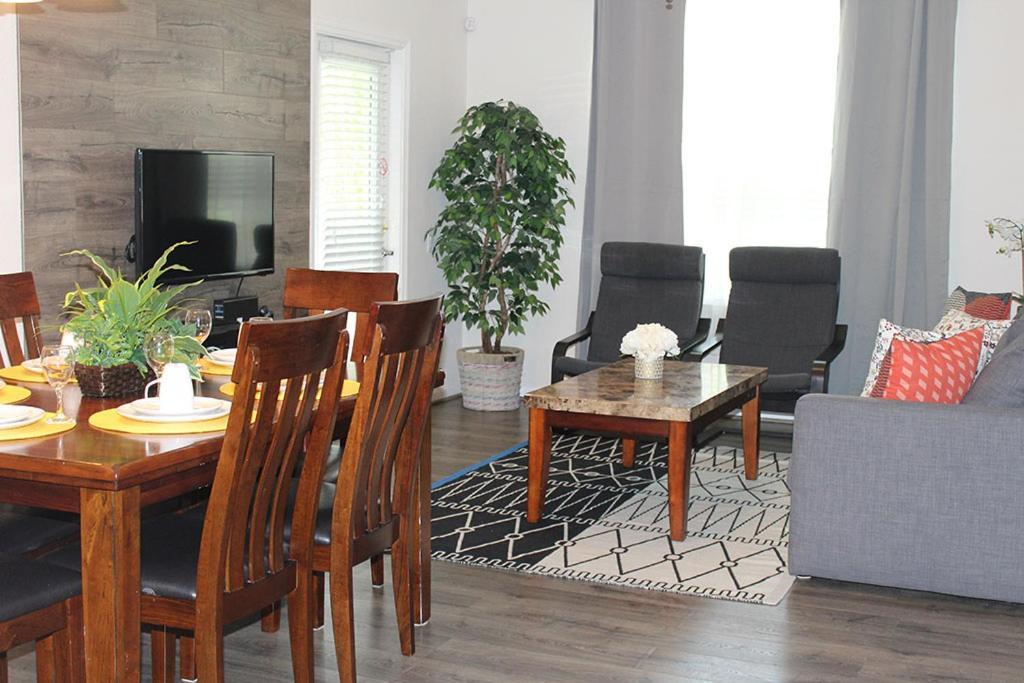 210 Universal Convention Center Holiday home *