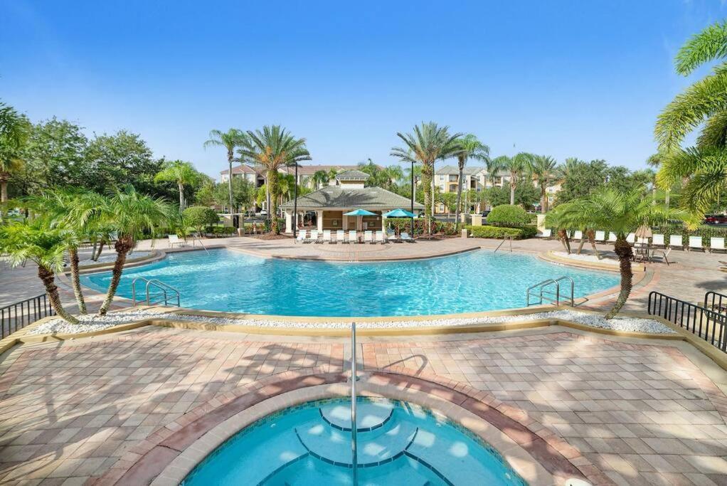 New Amazing 3 Bedroom Vista Cay Apartment *