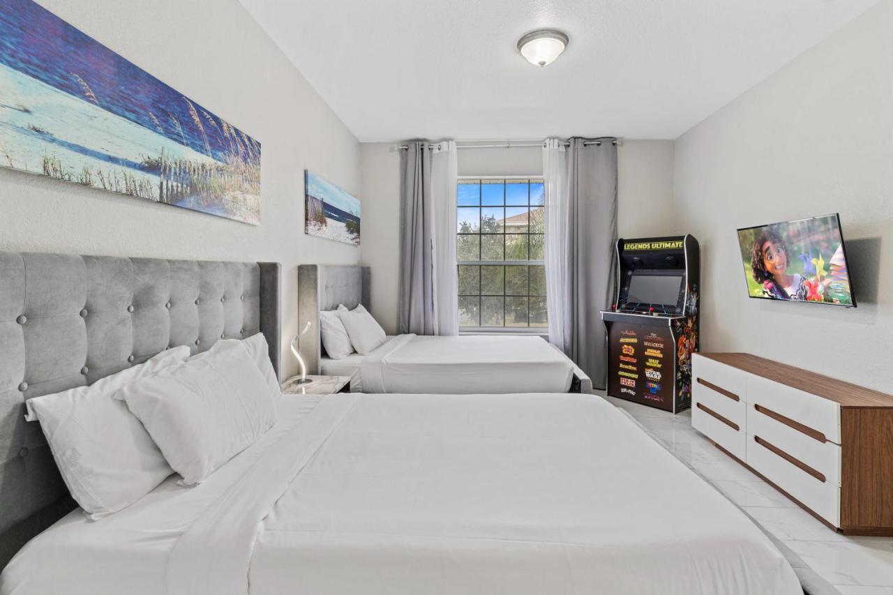 4814 Cayview Avenue 204 Apartment