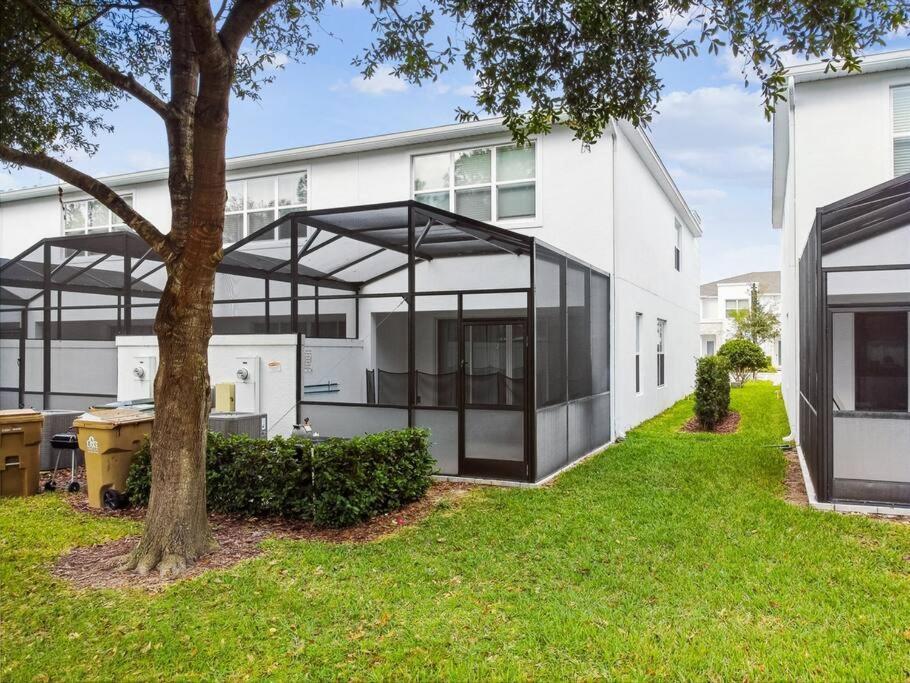 Modern With Private Pool - 20 Minutes To