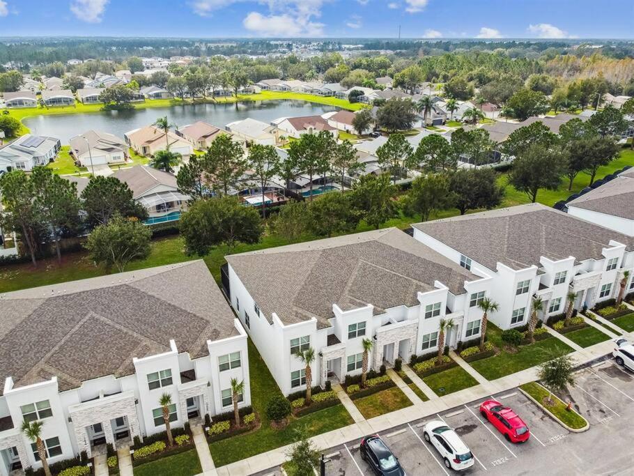 Modern With Private Pool - 20 Minutes To Holiday home Orlando