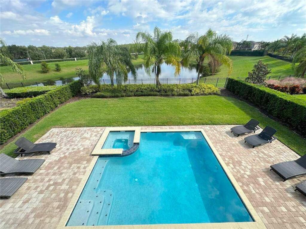 Encore 11 Bedroom With Pool