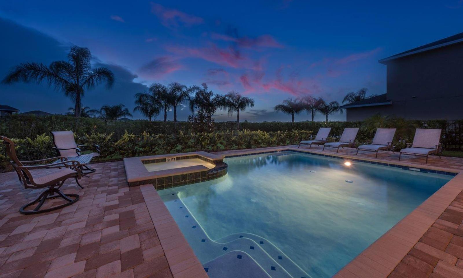 Sunset 6 Bdrm With Modern Living At Encore Holiday home *