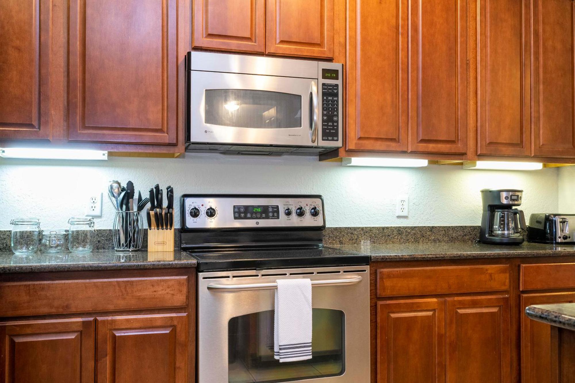Holiday home Renovated 4br 5min Conv Center