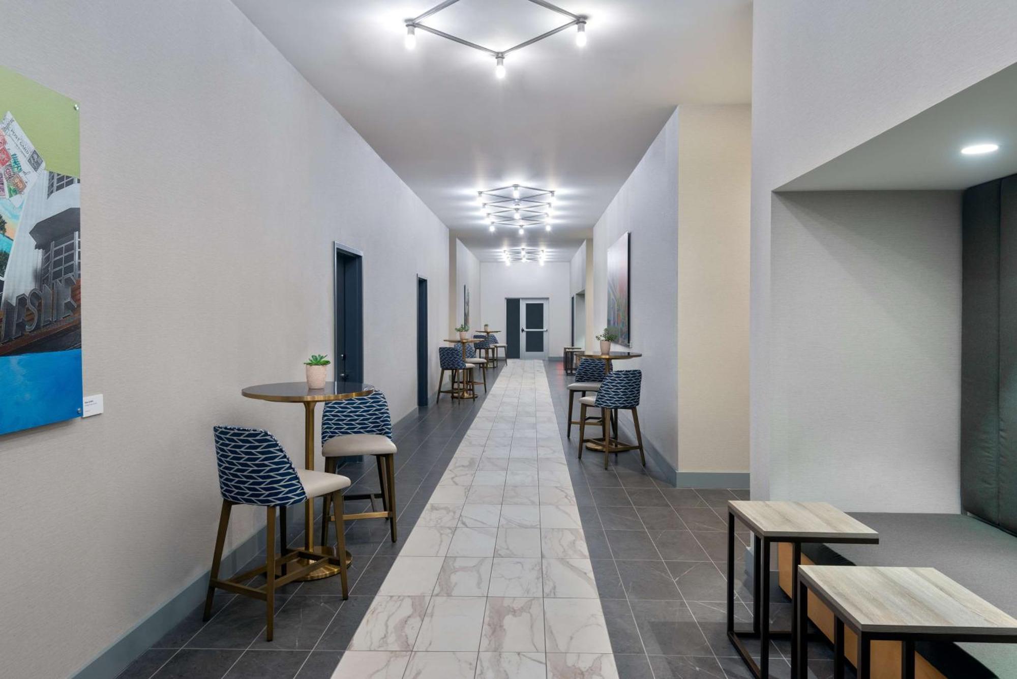 Hyatt House Airport Hotel