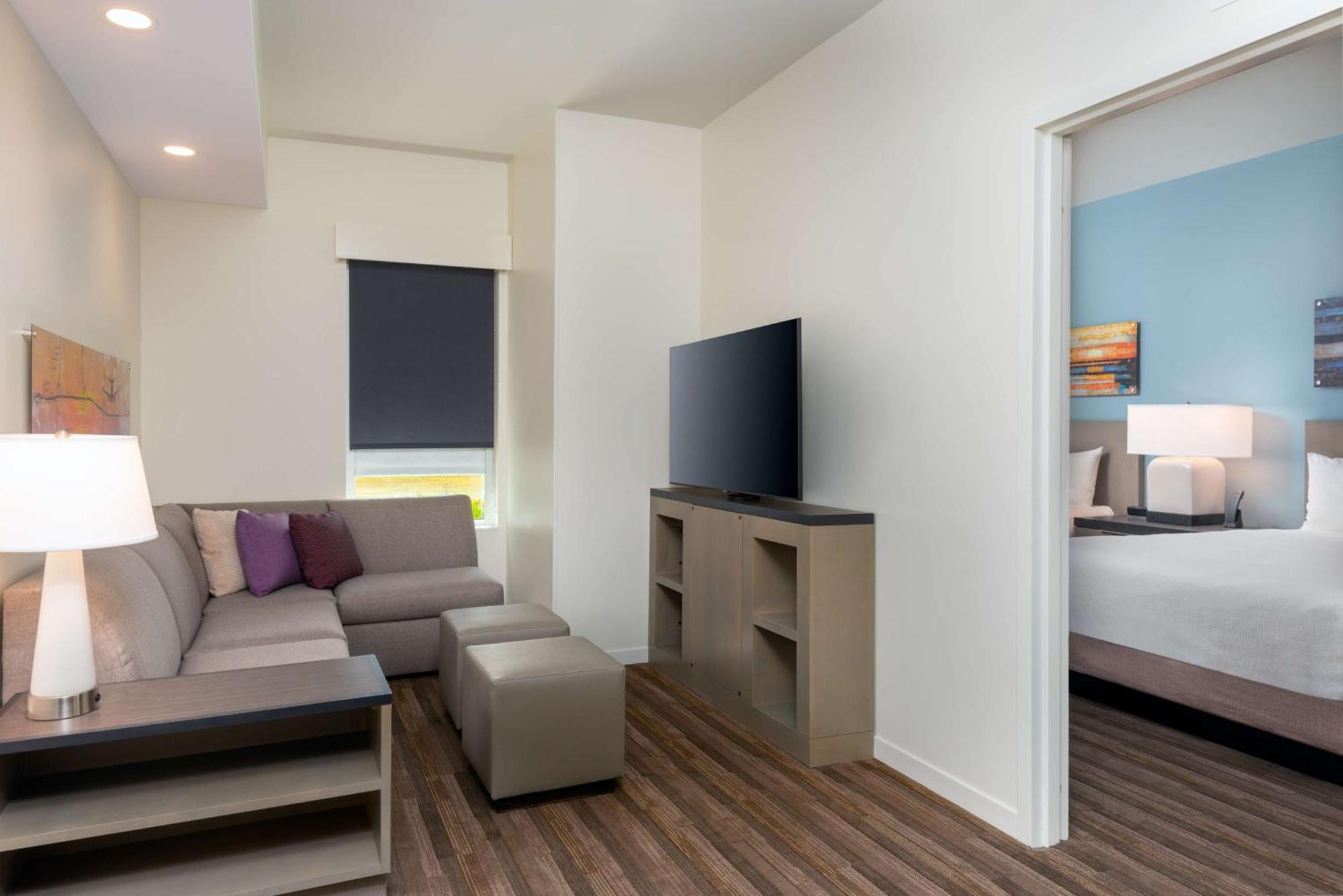 Hotel Hyatt House Airport 3*
