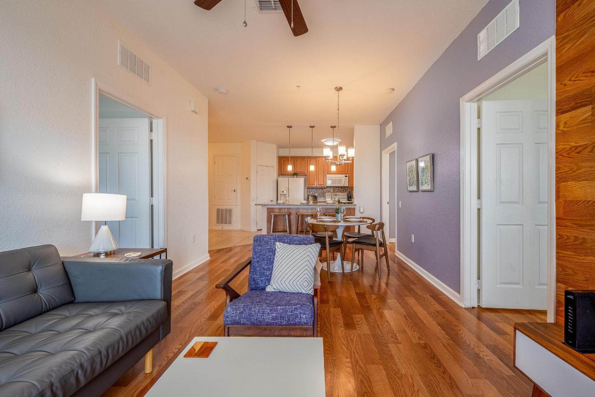 Stylish Vista Cay Luxury Star Near Theme Parks And Walk To The Convention Center Apartment