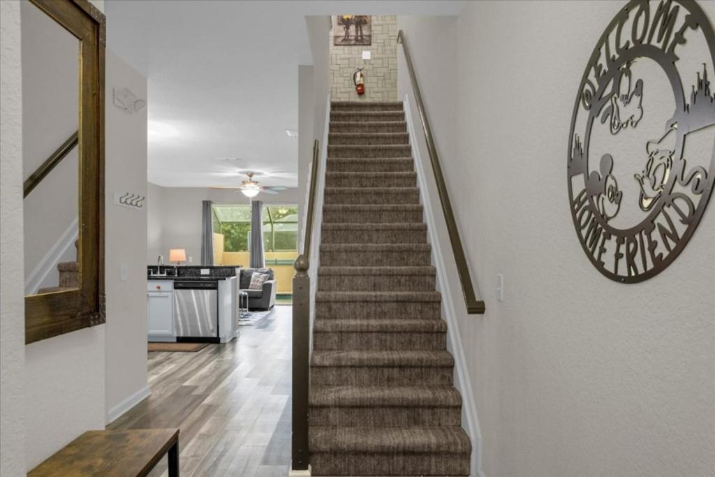 Holiday home 3 Bedrooms- 3 Bathrooms- Windsor Hills 7680 Fs *