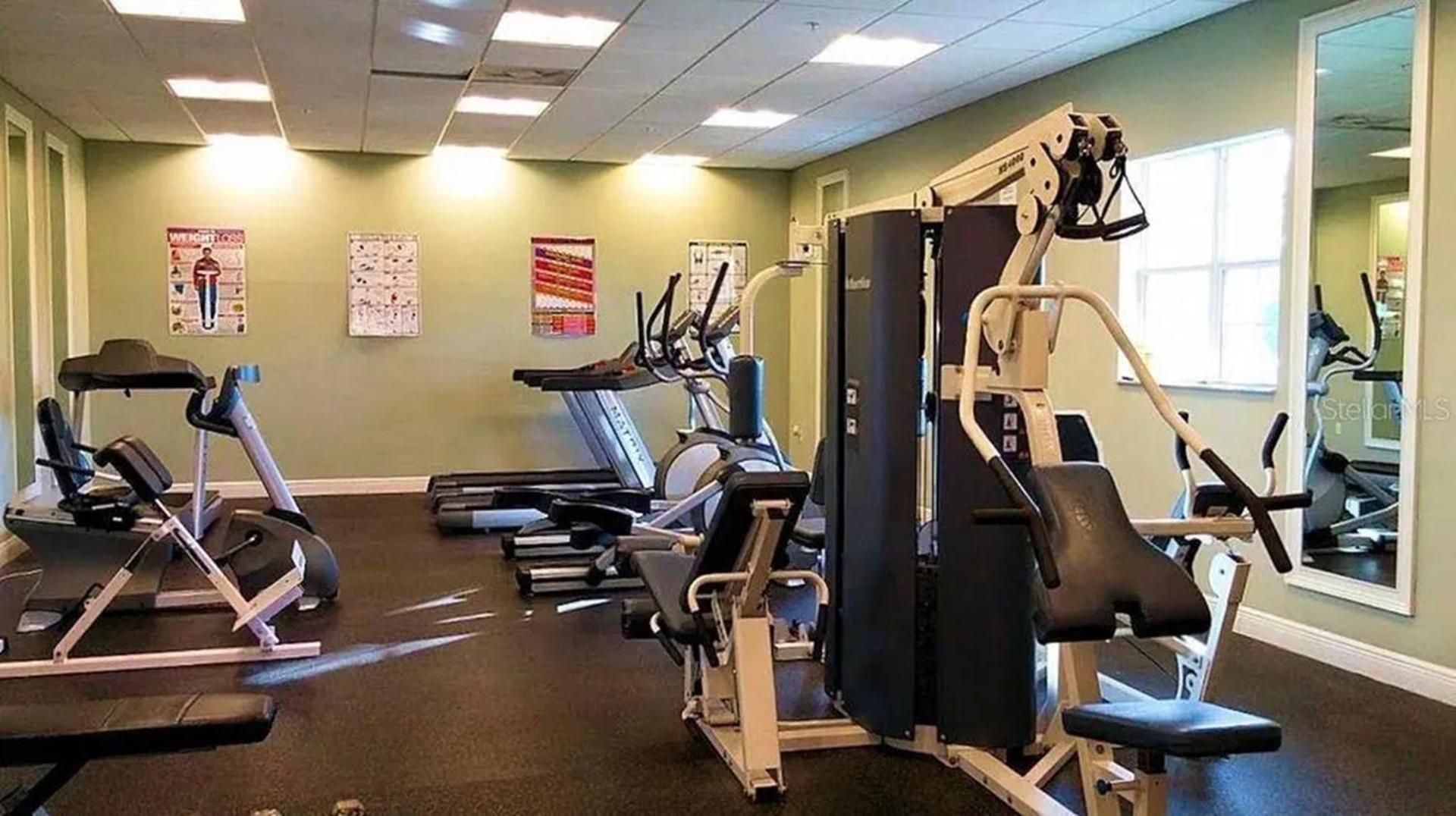 Holiday home Quiet W/ Balcony ~ 2 Miles To World! *