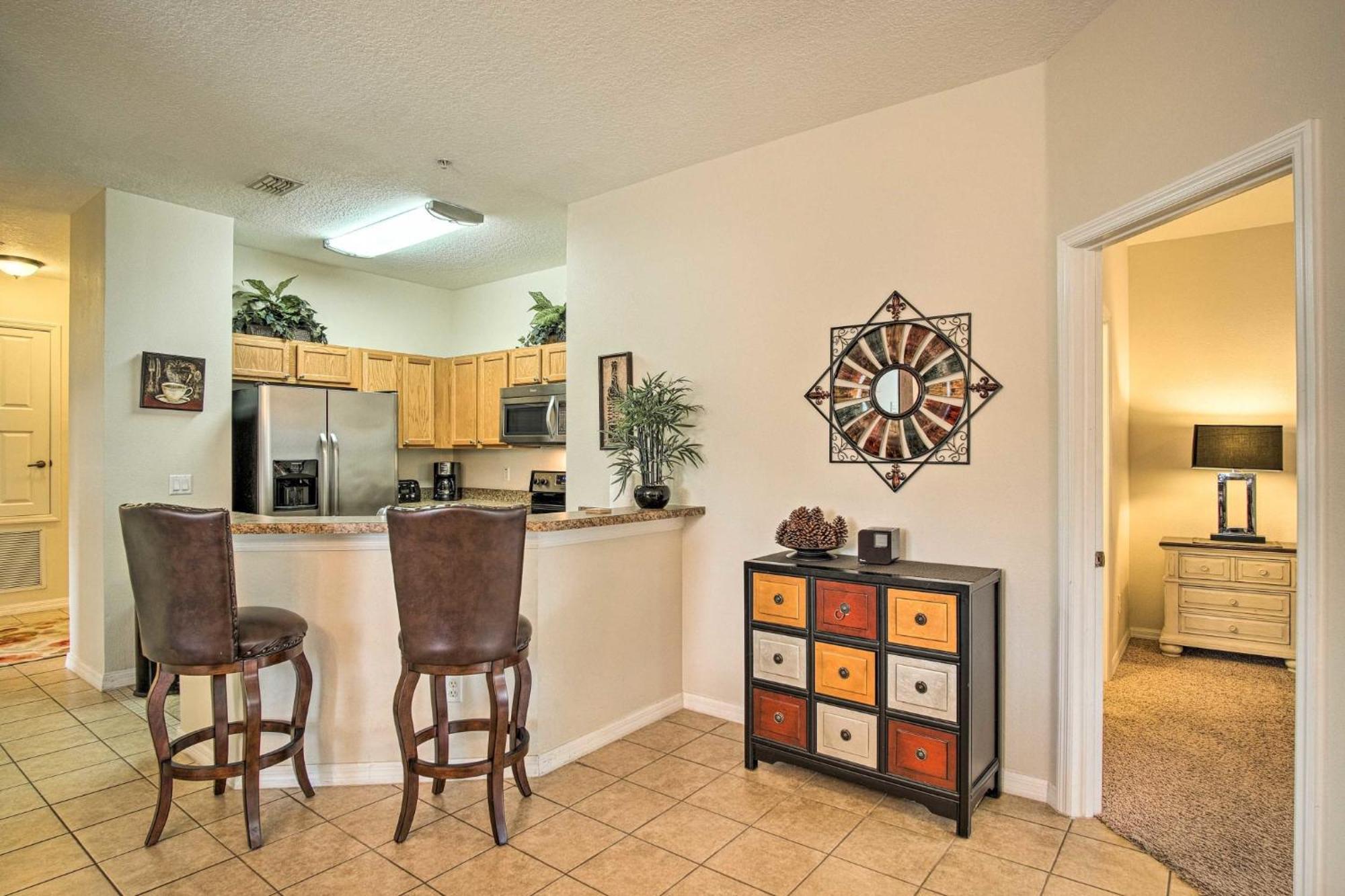Quiet W/ Balcony ~ 2 Miles To World! Holiday home *